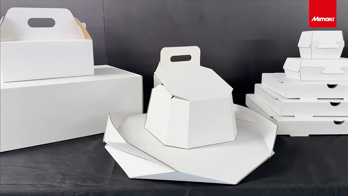 製品導入事例を追加しました：サンプル製作を内製化し、顧客提案をもっと柔軟に。CFX-2513の高精度カットで試作・提案体制を強化（CMI様）