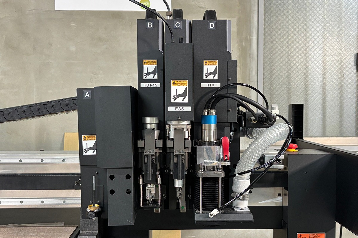 CFXには最大４つのツールを同時搭載できる